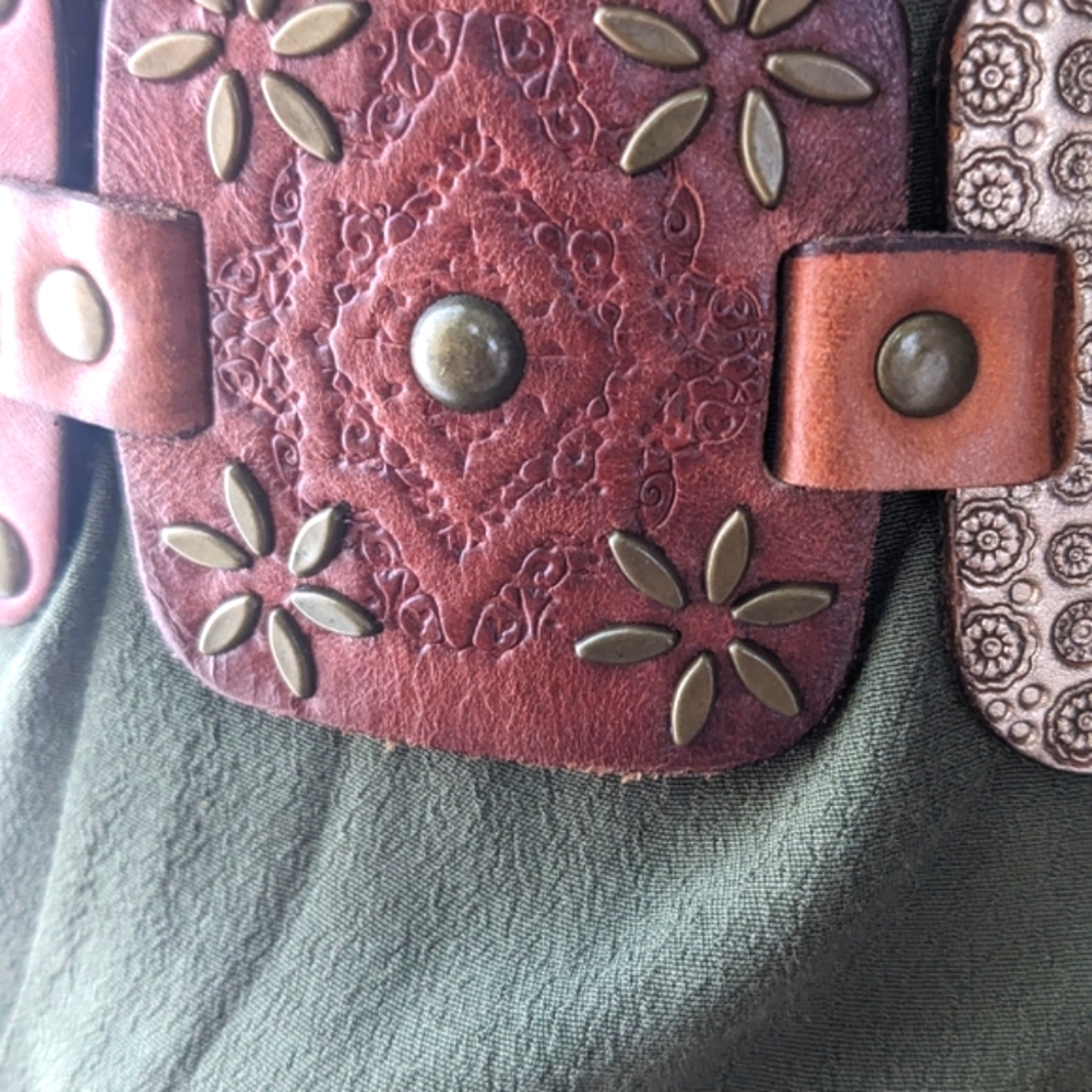 Belt Leather Metallic Brown Patterned Squares - Picture 6 of 7